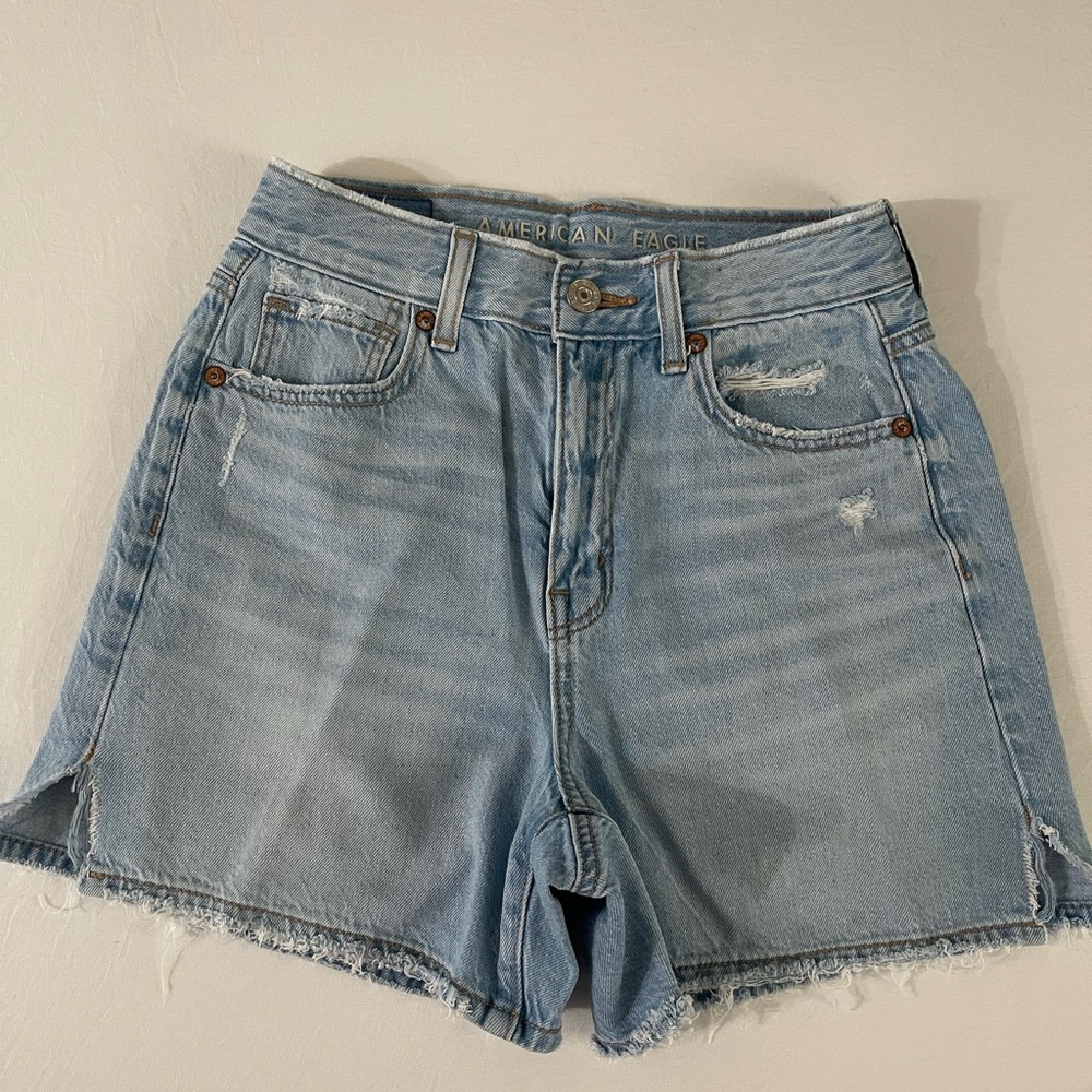 American Eagle high waist baggy short